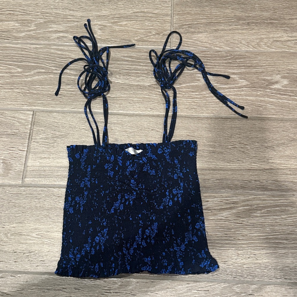 We’re All Pretty Girls Kids Floral Blue Top Size S